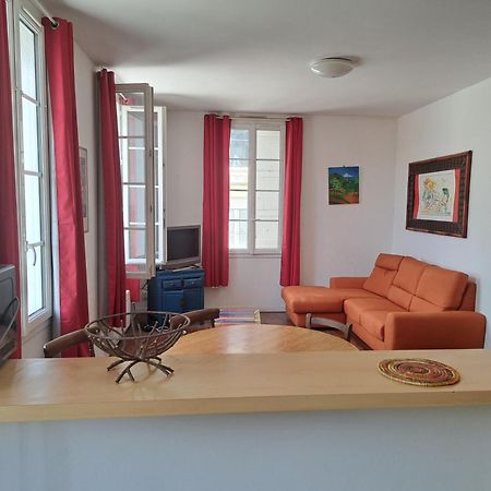 Appartement Vue Panoramique Sur Le Vieux Saintes Extérieur photo